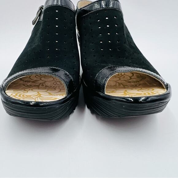 FLY London Yile Black Perforated Leather Peep Toe Platform Wedge Sandal Size 8 - Picture 3 of 14